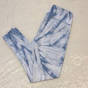 Mono B Women's Blue Tie-Dye Leggings - NWT Size Medium
